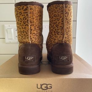 Leopard Uggs